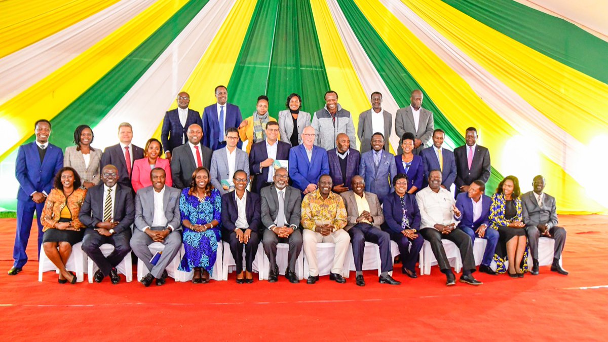 MusaliaMudavadi's tweet photo. As Kenya Kwanza we are keen to partner with the Kenya Association of Manufacturers(KAM) and other players in the manufacturing sector to ensure that we revive manufacturing through deeper policy engagements with the private sector. https://t.co/kvnySBC0qO