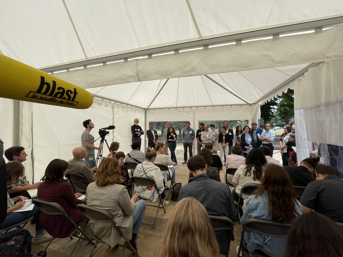 Paloma Moritz (@palomamoritz) on Twitter photo À Invalides, les scientifiques proposent de se mettre à disposition des députés 3 jours pour leur expliquer les enjeux écologiques, les impacts sur les territoires mais aussi les solutions qui apportent « des co-bénéfices en termes de santé, d’inégalités »… Combien viendront ? À Invalides, les scientifiques proposent de se mettre à disposition des députés 3 jours pour leur expliquer les enjeux écologiques, les impacts sur les territoires mais aussi les solutions qui apportent « des co-bénéfices en termes de santé, d’inégalités »… Combien viendront ?