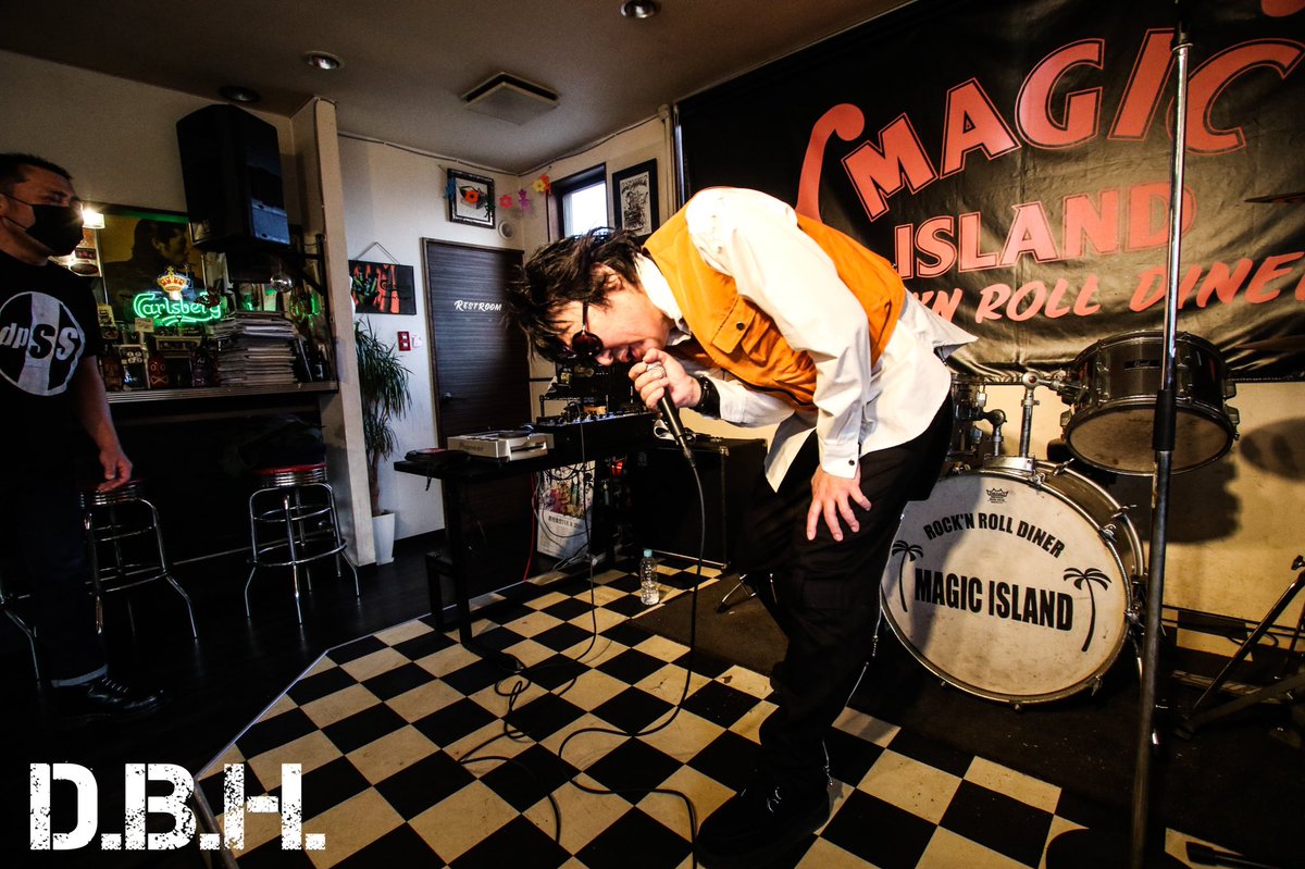 deadbonehanging's tweet photo. 2022.03.12 羽島MAGIC ISLAND
『我意　vol.41』
digi pop swindle star 【5】

#DBH_dpss
#DeadBoneHanging
#digipopswindlstar
#dpss https://t.co/isr6epyXfq