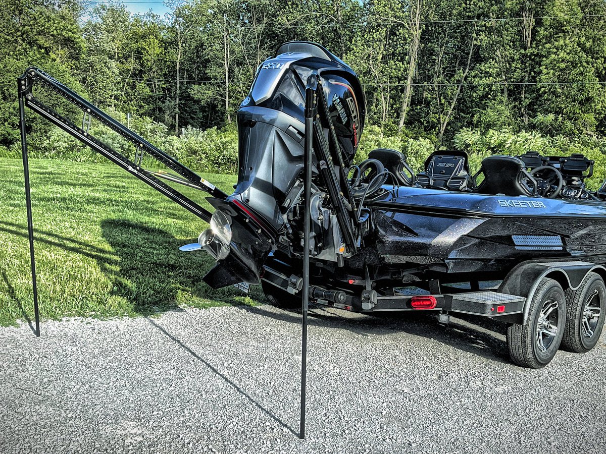 Love the looks on people’s faces when you show them how Power Poles work!😂😂😂#PowerPole #SkeeterBassBoats #YamahaMotorCanada #ThePowerGarage #PowerPoleDown