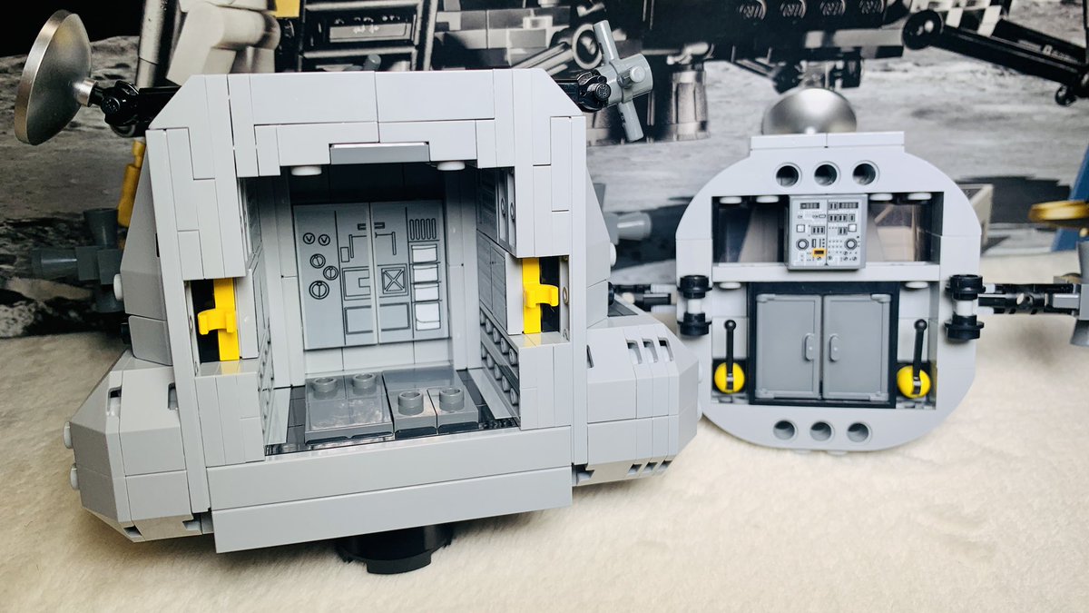 wargamingrecon's tweet image. Built the #lego #creatorexpert #nasa #lunarlander during @shock_trooper_brix livestreams. Build was a blast. @shopbrickify Sticker placement was good with tweezers.  Great set. Looks good. Fun build techniques. Highly recommend this set. #afol #legophoto