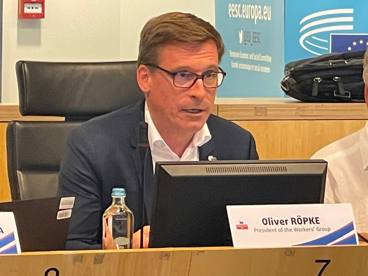 Workers' Group President <a href="/oliverropke/">Oliver Röpke</a> opens the #WorkersVoice meeting on democratic participation and unionisation of young workers: 

'An inclusive recovery and #JustTransition of industrial change can only be achieved with effective involvement from the workers.'