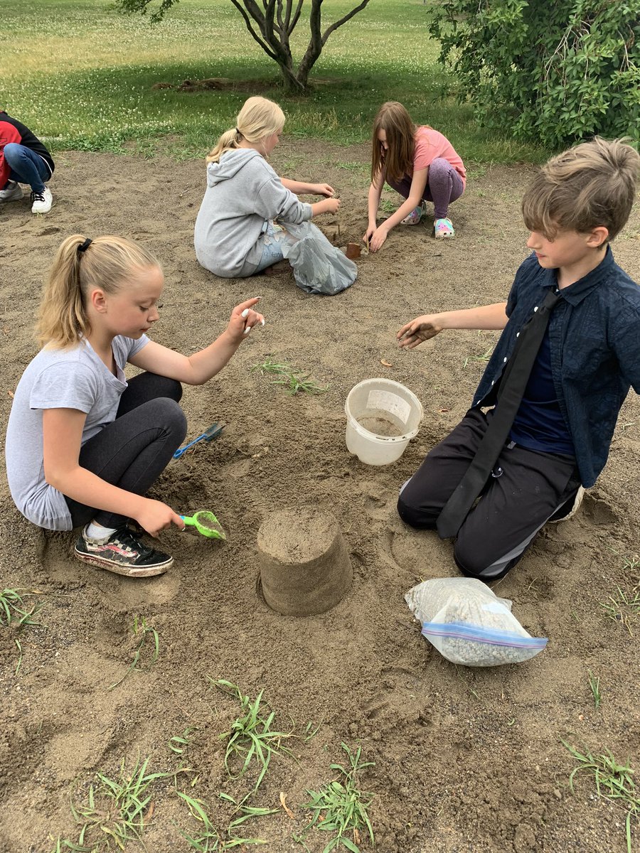 Sandcastle erosion competition is well on its way! #IB #howtheworldworks <a href="/mdbennie/">MDBennie PS</a>