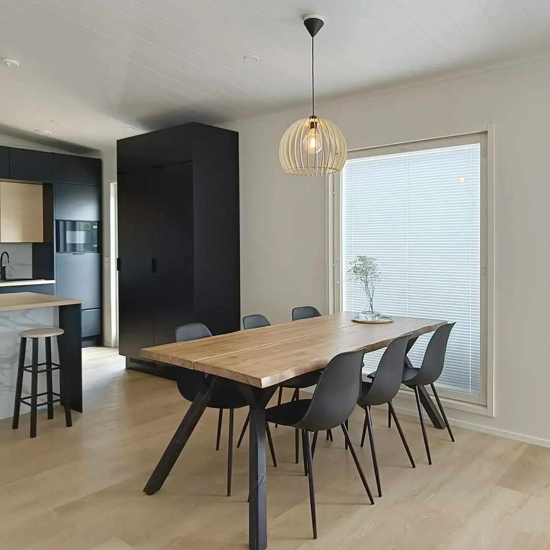 LightsyUK's tweet photo. Monday is here and we are ready for the week! Spending it highlighting your incredible interiors๐ฟโจ (designkotikolmelle On Instagram)
-
#diningroomdesign #lightingstyle #homediy #lightsy https://t.co/yqtVnjgwUf