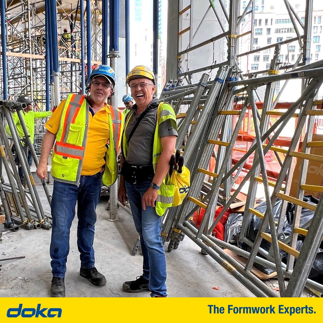 Doka_USA's tweet photo. Next Stop during the #DokaUSA #formwork photo tour ---> 
🍎The Big Apple 🍎 

#WeAreDoka 💛 #WhereInTheWorldIsManfred 💙 #MoreThanFormwork #Teamwork https://t.co/9DlYBAEVPx