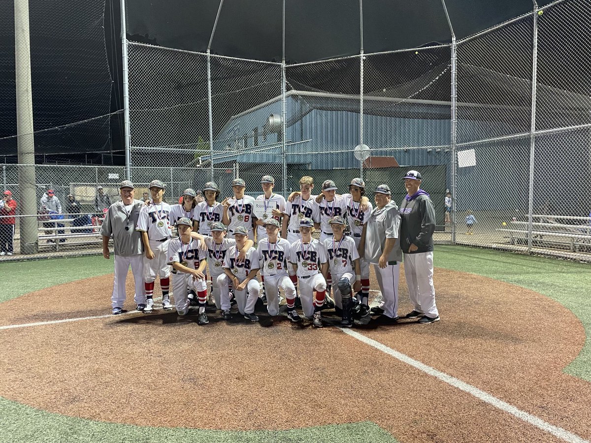 ctcapsbsbl's tweet photo. Team Ct Baseball 13u won the Fathers Day Tournament late last night. They won 3 games Sunday. Congrats !!
@TeamCTBaseball @sebtourneys @CBAweather @bhetu46 @TCS_BB @HitTraxOfficial #TCBNation #BleedPurple&Black https://t.co/LUoC4A5wwy