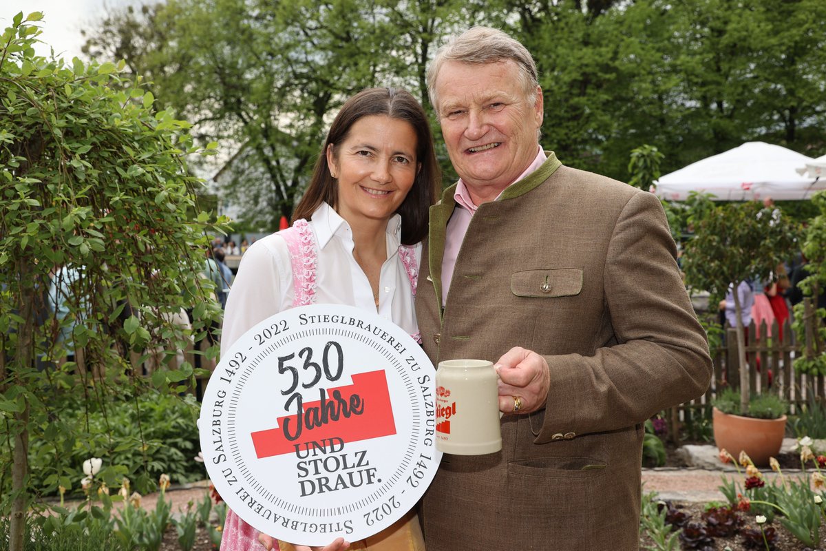 Der 16. Juni war besonders für uns! Denn an diesem Tag vor 530 Jahren wurde Stiegl erstmals urkundlich erwähnt. Wir sind Österreichs führende Privatbrauerei mit den besten Bierfreunden, für die wir das beste Bier brauen. Darauf können wir stolz sein! 𝐼ℎ𝑟𝑒 𝐹𝑎𝑚. 𝐾𝑖𝑒𝑛𝑒𝑟