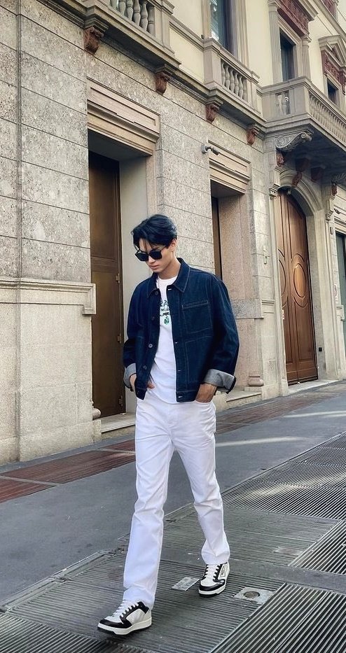 mtwnwallpaper's tweet photo. Streets of Milan 🕍

#PRADAxWINInMilan 
#winmetawin @winmetawin https://t.co/L4oab6t7Qj