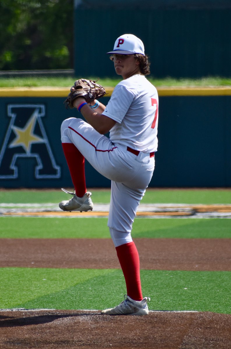 JenArnold74's tweet photo. I โฅ๏ธ this pic of my kid!! ๐ฅ๐ฅ๐ฅ
#ProudMom #baseball #Sandites #OKPride https://t.co/d0EfKut3bI