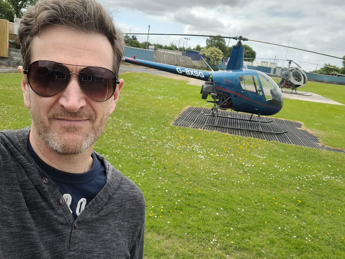 AnthMorton's tweet photo. Started my helicopter training properly with @HeliJetLeeds https://t.co/cEkQpphVYL