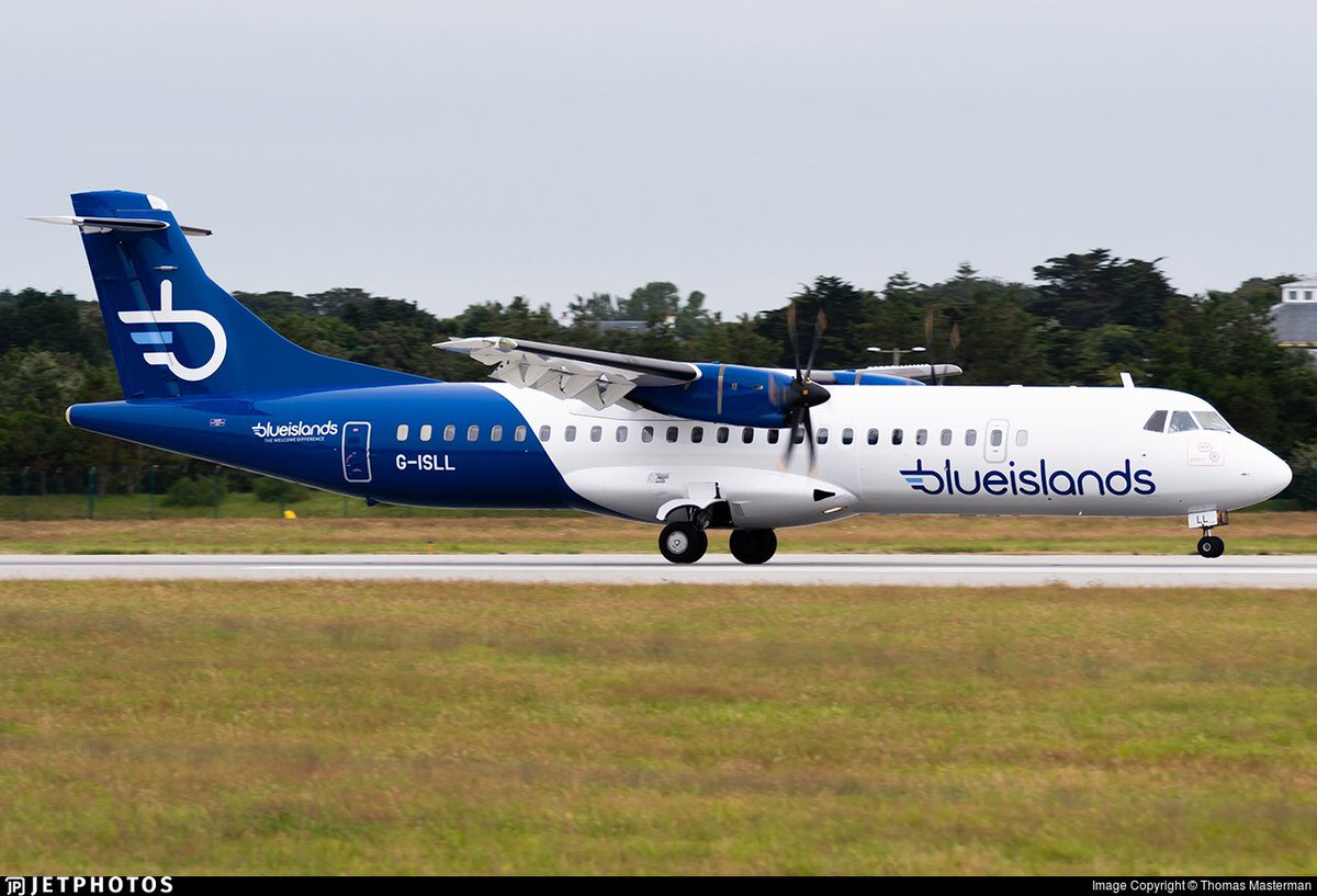 Ce lundi, premier vol #Jersey #Rennes avec la cie #BlueIslands 
▶️ Les îles anglo-normandes reliées en direct à la #Bretagne en 40 mn seulement 
▶️ La rotation est proposée deux fois par semaine, chaque lundi et vendredi 
#AVGeek #PaxEx
#ChannelIslands ✈️🇯🇪