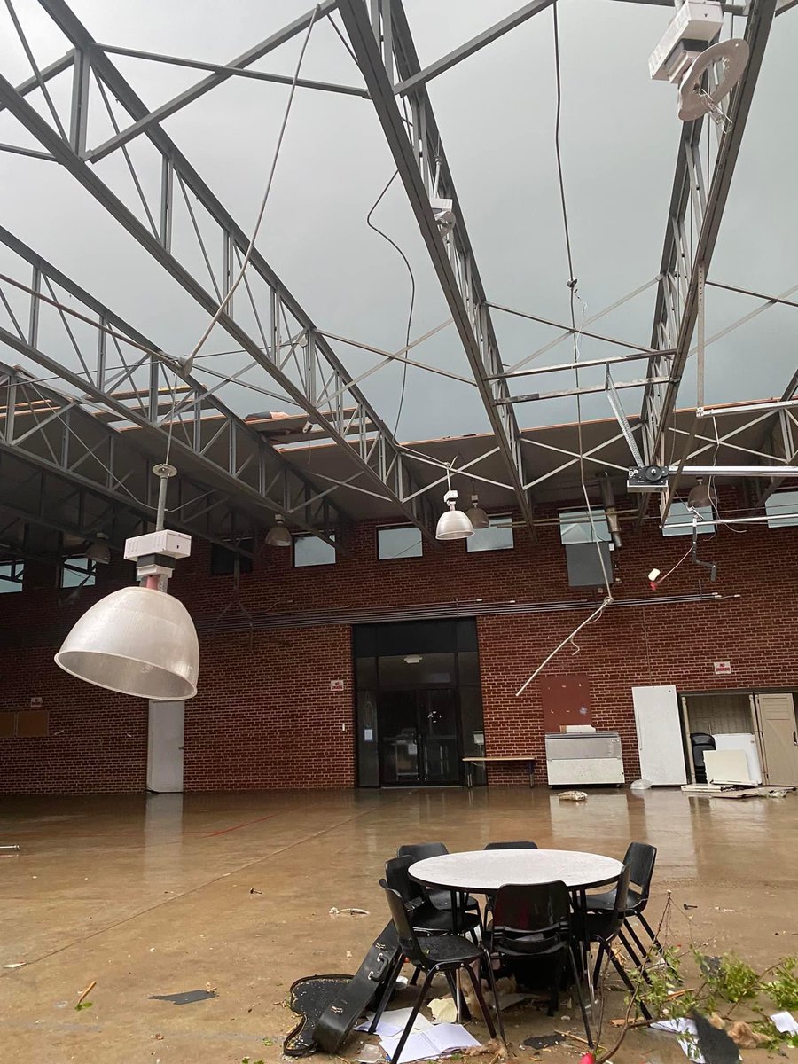 chelsearushing4's tweet photo. #teachertwitter my school got completely blown away by an EF 2 tornado on May 4th. Today one of my DC projects is being 2X matched. Just needing $467 @KrocksPage Please help me by RT or donating. #Kindergarten #helpinghand 

https://t.co/YG8IwlILdH https://t.co/OOsbsA4x92