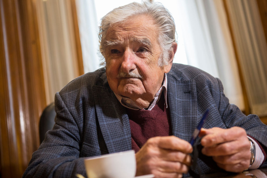 WRadioColombia's tweet photo. #NoticieroW #DePetroEspero | Lo primero que necesita Colombia es paz: Pepe Mujica sobre victoria de Gustavo Petro (@petrogustavo) → https://t.co/QXqDmjviQn https://t.co/TRWa4PGbhW