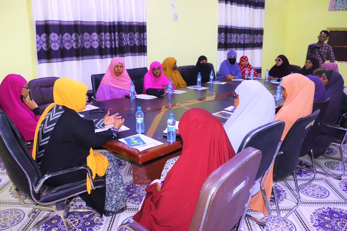 The Minister of Women Family Affairs and Human Rights of the SWSSFahima accompanied by the Director General of the Ministry of Women inaugurated a training workshop in Baidoa Coordinating Women and Leadership Mediation in PeaceMediation Reconciliation andPromoting Social Cohesion