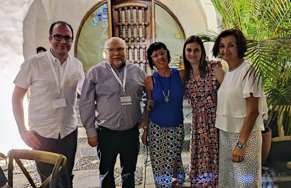 vic7_martinez's tweet photo. Ganadores del Premio de Innovación Docente ASEPUMA 2022 concedido por la ASOCIACIÓN ESPAÑOLA DE PROFESORES UNIVERSITARIOS DE MATEMÁTICAS PARA LA ECONOMÍA Y LA EMPRESA.  Jordi Canela, Carlos Galindo, Pablo Gregori y Vicente Martínez de la Universitat Jaume I @UJIuniversitat https://t.co/zAzo6WTpQe