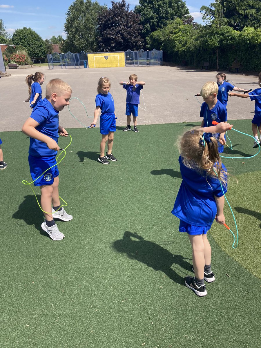 stmandmyear1's tweet photo. Year 1 are loving the YouSkip Challenge in the sunshine this afternoon! ๐โ๏ธ๐๐ป @solihullnorth #cswyouskip @dan_dtsm https://t.co/9mNuPWdif4