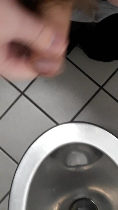 ?Introducing my new video!?

? Playing with cock in a public toilet ?[1080p]

?https://t.co/57zYsQRTqf?