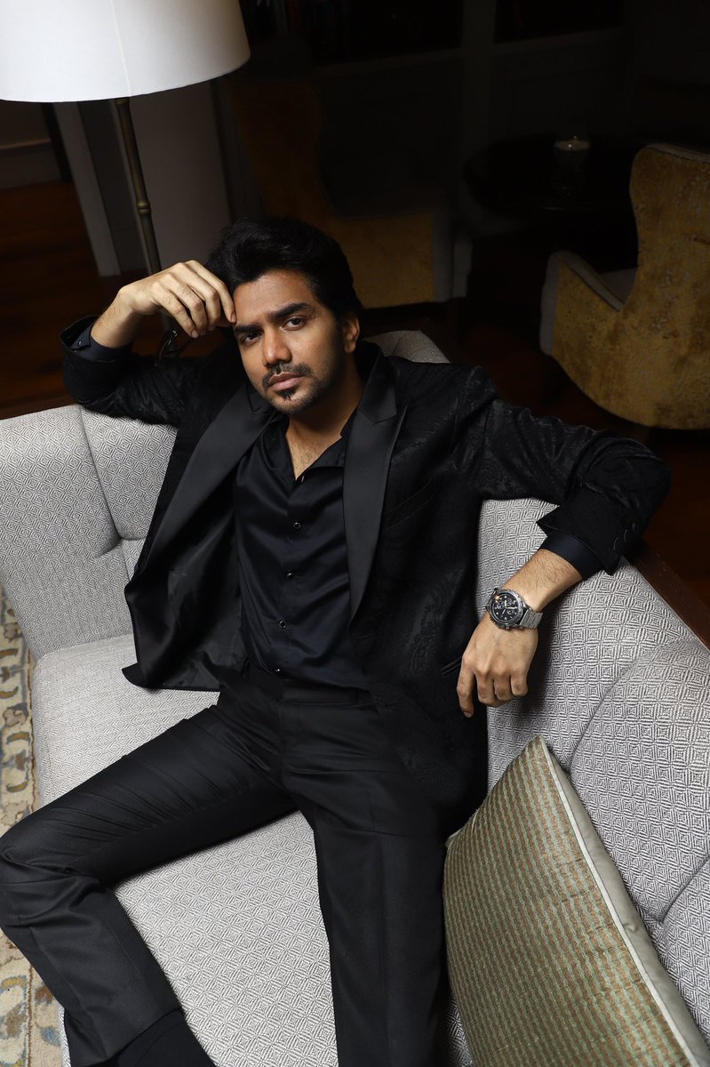 KavinCreation's tweet photo. 🤩🔪😎

#HBDKavin https://t.co/yhQKC1X4R7