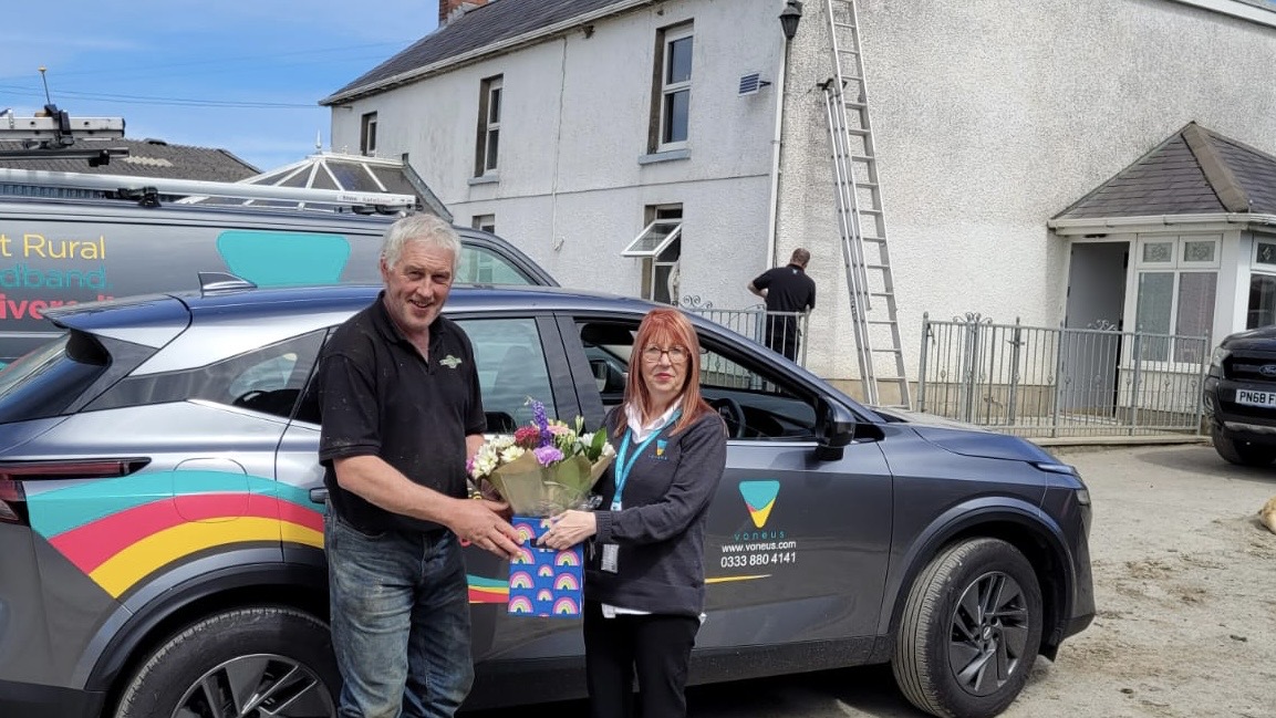 voneusbroadband's tweet image. #Trelech, we are live and actively connecting people in your community with our #SuperfastBroadband. 

Click here to book your package now: voneus.com 

#GoSuperfast #WalesConnected #RuralConnected 
@CarmsCouncil
