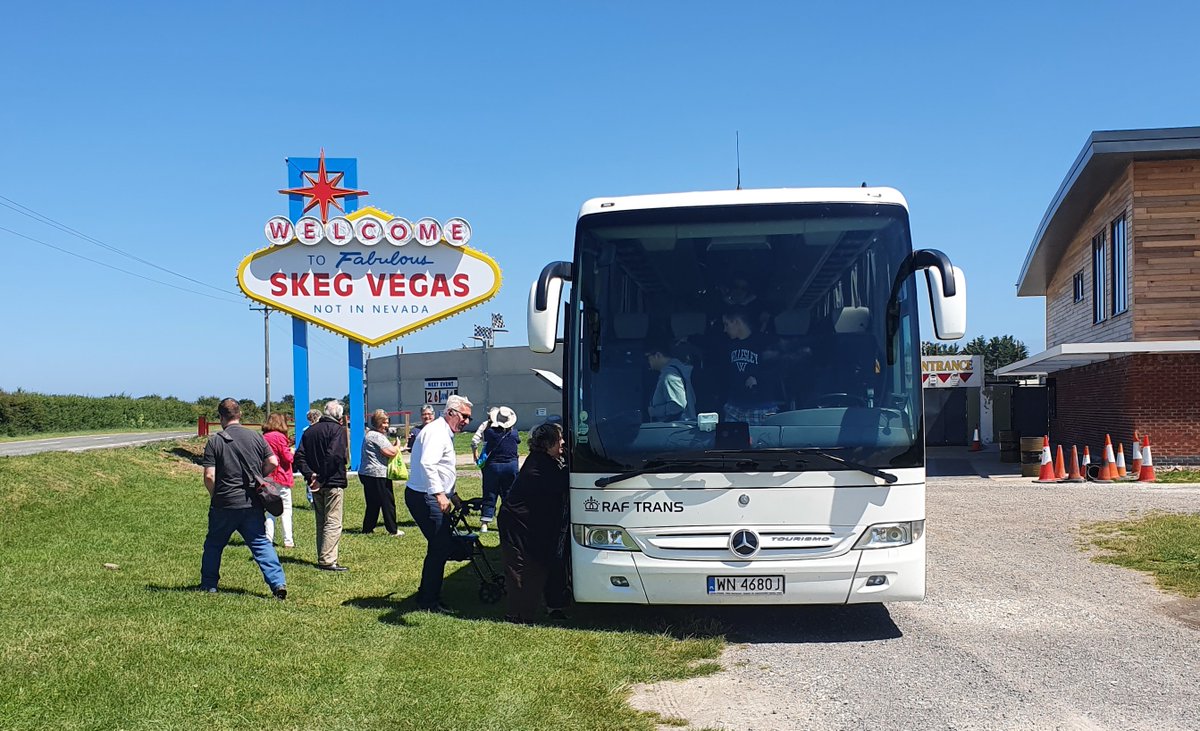 skegnessraceway's tweet photo. First time! An American Bus Tour of Europe diverted from their route to come and see the Fabulous 
SKEG VEGAS sign!
And now heading into Skegness and a visit to the pier!
For details of all our great events visit https://t.co/i6hkoGa1Qe https://t.co/aT3w2MtkyW