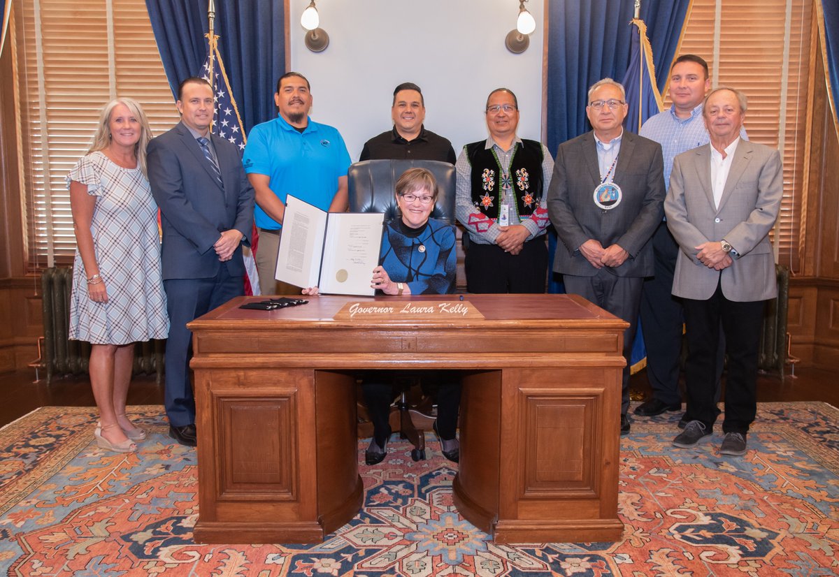 GovLauraKelly's tweet photo. Today I ceremonially signed bipartisan legislation to legalize sports betting in Kansas. This bill is a common-sense solution that will keep Kansans' money in Kansas. https://t.co/oVZiPUl6Ir