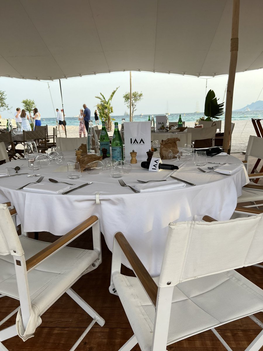 annina_simonati's tweet photo. United Nations of @IAA_Global Dinner at @Cannes_Lions 🤩 with @iaaitalychapter https://t.co/vGvpFgyyZM