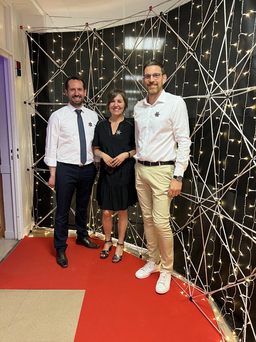 StephanyKarima's tweet photo. Ce soir, c’est le bal des Terminales au lycée Marvingt de Tomblaine! Ils sont magnifiques et bien encadrés par notre trio de CPE. La soirée va être joyeuse!🎉🎊 https://t.co/KKCedr4jSB