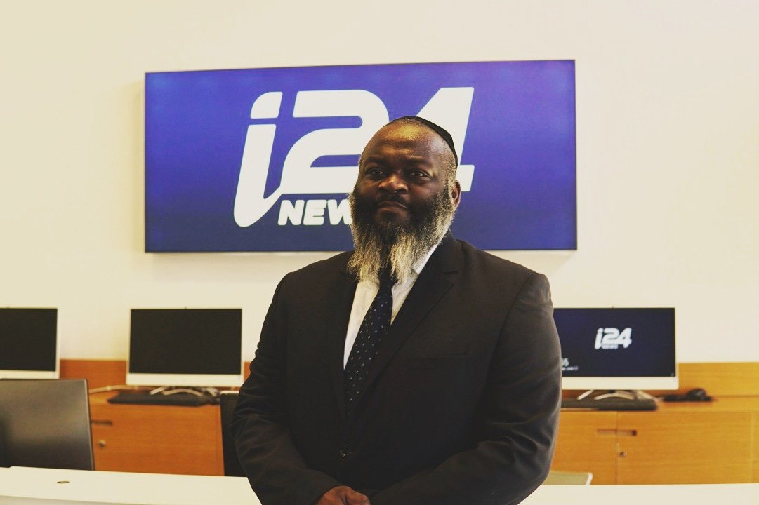 ifcongo's tweet photo. Sujet : I24news "Africa" avec Jean-Charles BANOUN - Le Rabbin candidat à la Présidence de la RD Congo. Début à 22:00 (heure d'Israel)
Heure : 20 juin 2022 10:00 PM Jérusalem

Participer à la réunion Zoom
https://t.co/MRKaaaAgKe

ID de réunion : 853 7455 4129
Code secret : 730169 https://t.co/Y69vzHYBoa