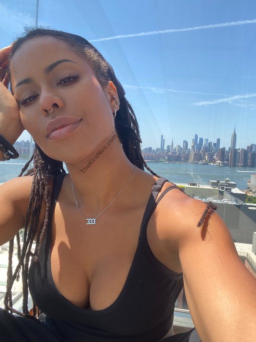 1 pic. lowkey wanna live here https://t.co/dDso7iKMQ0<a href="/tag/mvsales"class="tags"><span>#mvsales</span></a>