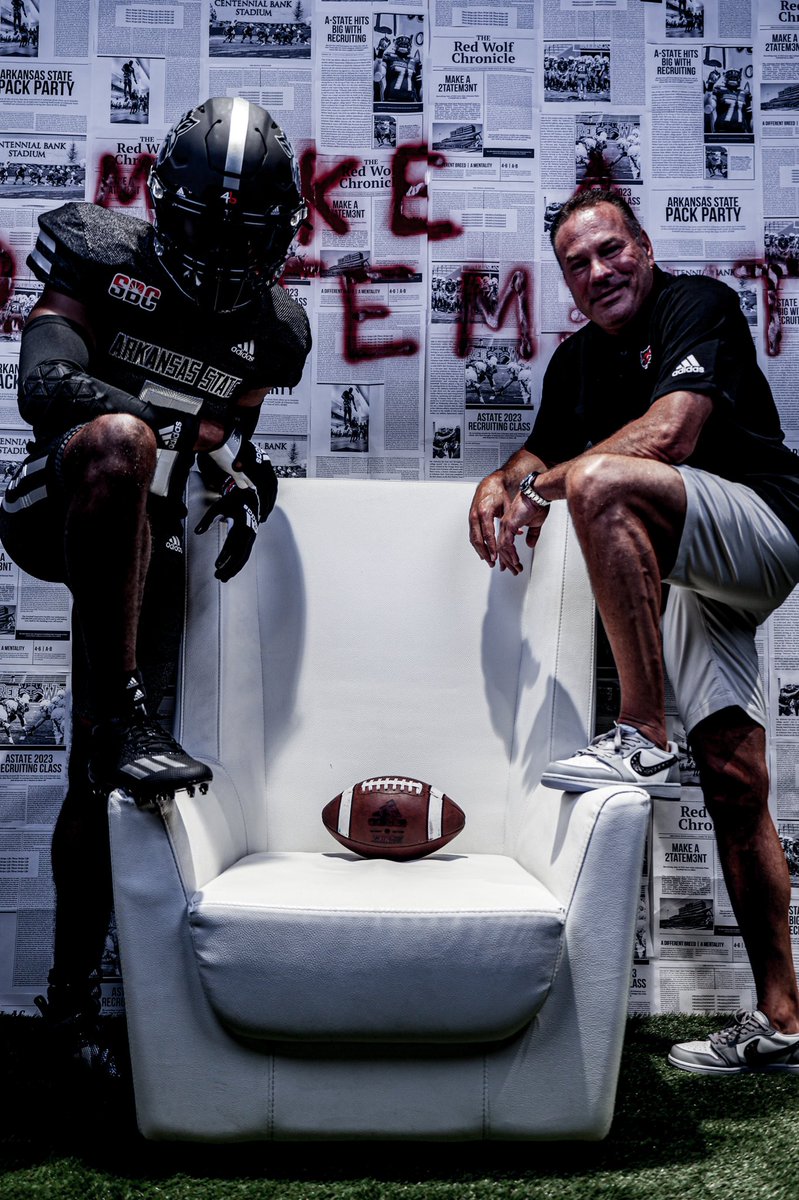 Had a great weekend out at Arkansas State! <a href="/CoachButchJones/">Butch Jones</a> #wolvesup