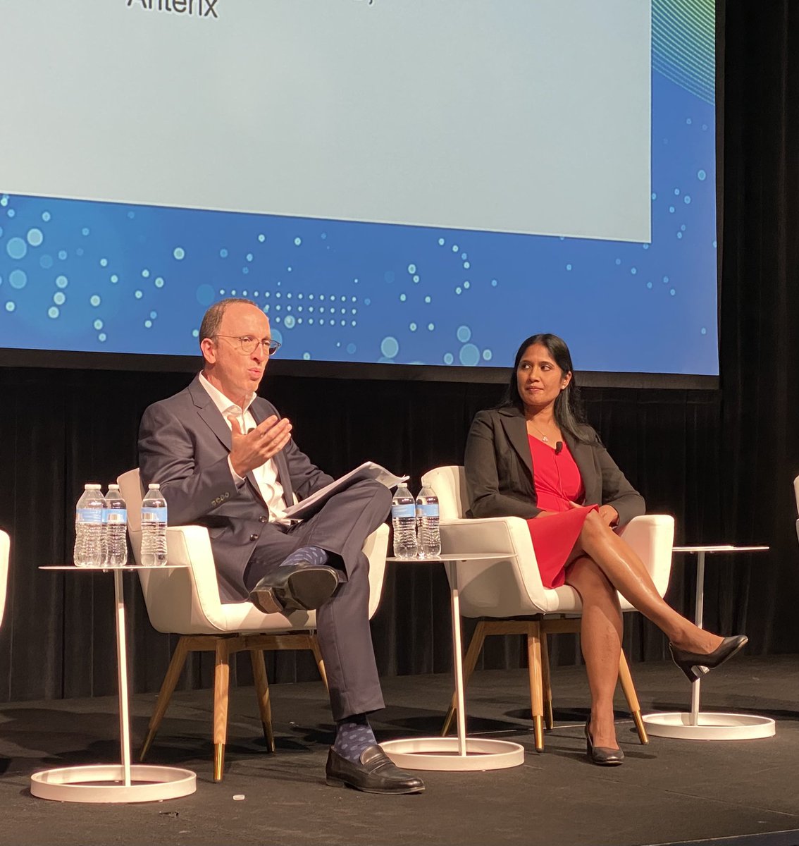 Edison_Electric's tweet photo. We’re now joined in The Hub by @AmerenCorp’s Bhavani Amirthalingam and @Anterix_Inc’s Robert Schwartz who are discussing private LTE and bolstering energy grid resilience. #EEI2022 https://t.co/aMDHBwcuk8
