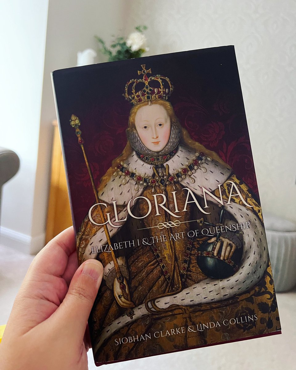 New book day! Excited to get stuck in to reading this… a bit of #CPD as well as one of my favourite eras in History! #ElizabethanEngland #teaching