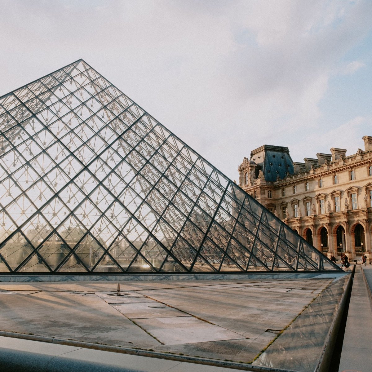 RealAdventures's tweet image. Once you’ve been to Paris, you’ll definitely want to come back again and again.
Book your trip to Paris here: realadventures.com/g7155_paris-fr…
#paris #france #love #art #photography #travel #style #picoftheday #parisjetaime #parisfrance #parisianstyle #architecture #photo #follow #beauty
