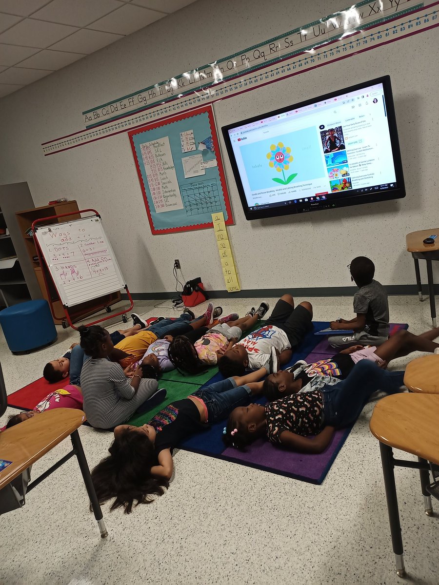 SEL moment; pause and reflect. Control those emotions. 
<a href="/KeterahGoosby/">K.Goosby</a> @IntotheFuture22 #aldinefuture