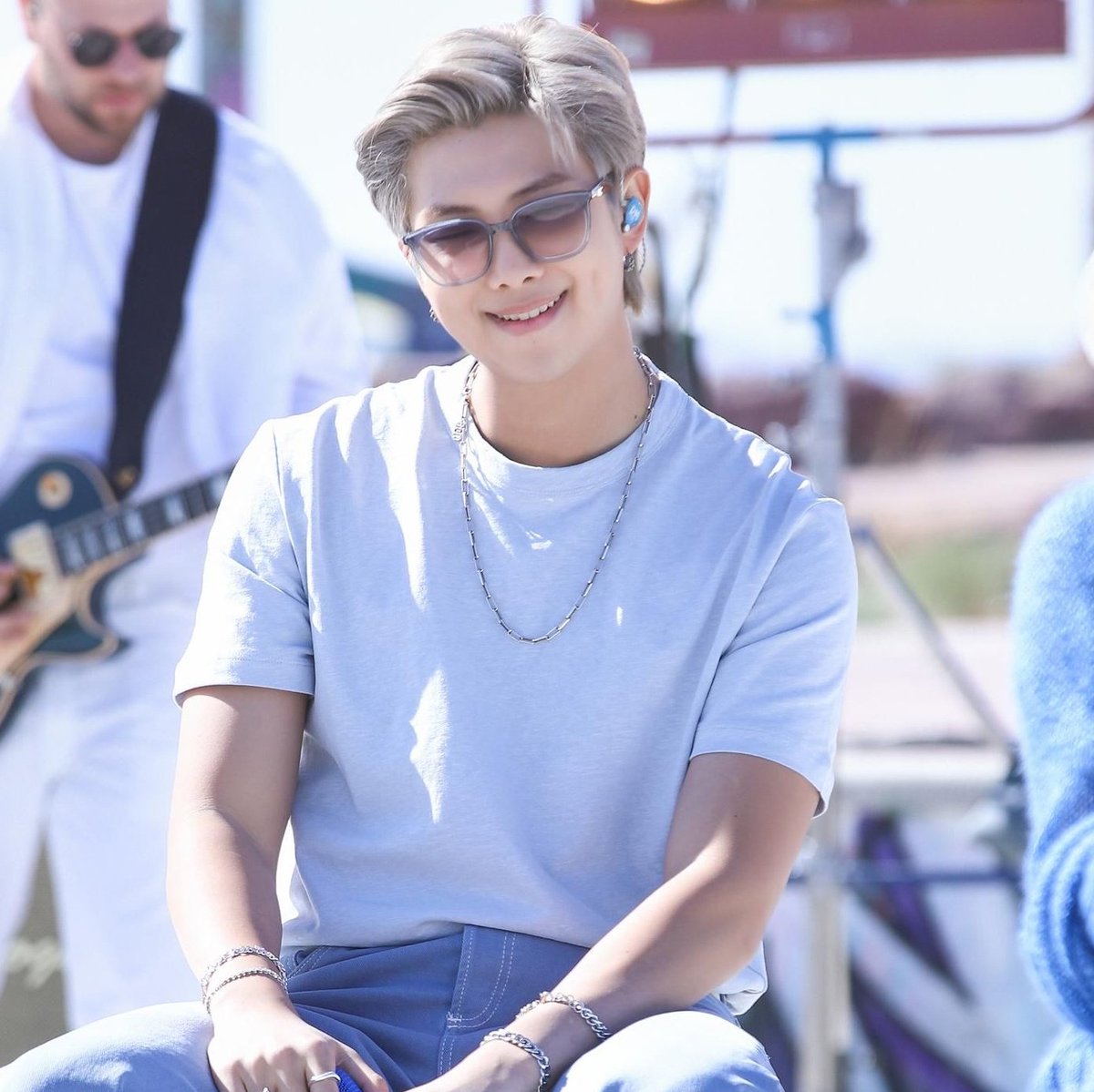 i4taeosito's tweet photo. ☆Hoy toca stream a los trabajos de Namjoon! El stream es todo el día y en todas las plataformas, por favor toménse el tiempo y únanse. DIFUNDAN‼️

☆playlist spotify↴:
🧷:https://t.co/LEyxr23LBV
🧷:https://t.co/IcmSotTXCe
🧷:https://t.co/en4bsweXoq 

#StreamFor_RM | @BTS_twt https://t.co/nUomUO8u5V