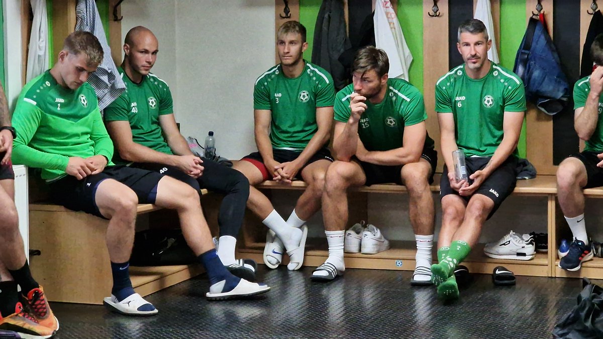 fkpribram's tweet photo. ⏭ PŘÍPRAVA // Dneškem jsme zahájili letní přípravu na nadcházející sezónu 2022/2023. Jaký kádr hráčů i realizační tým bude v našich barvách?
➡ https://t.co/ulUS3AjPyk https://t.co/fb1D1BuPKo