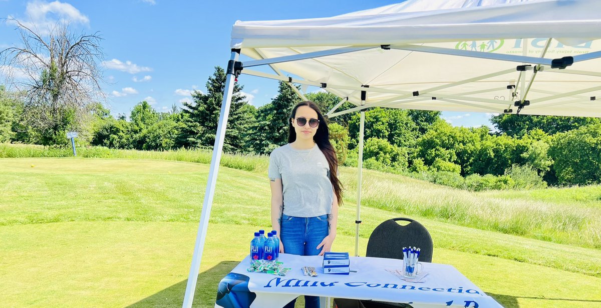 Mind Connections booth at the Birdies for Brain injury event on June 17, 2022!