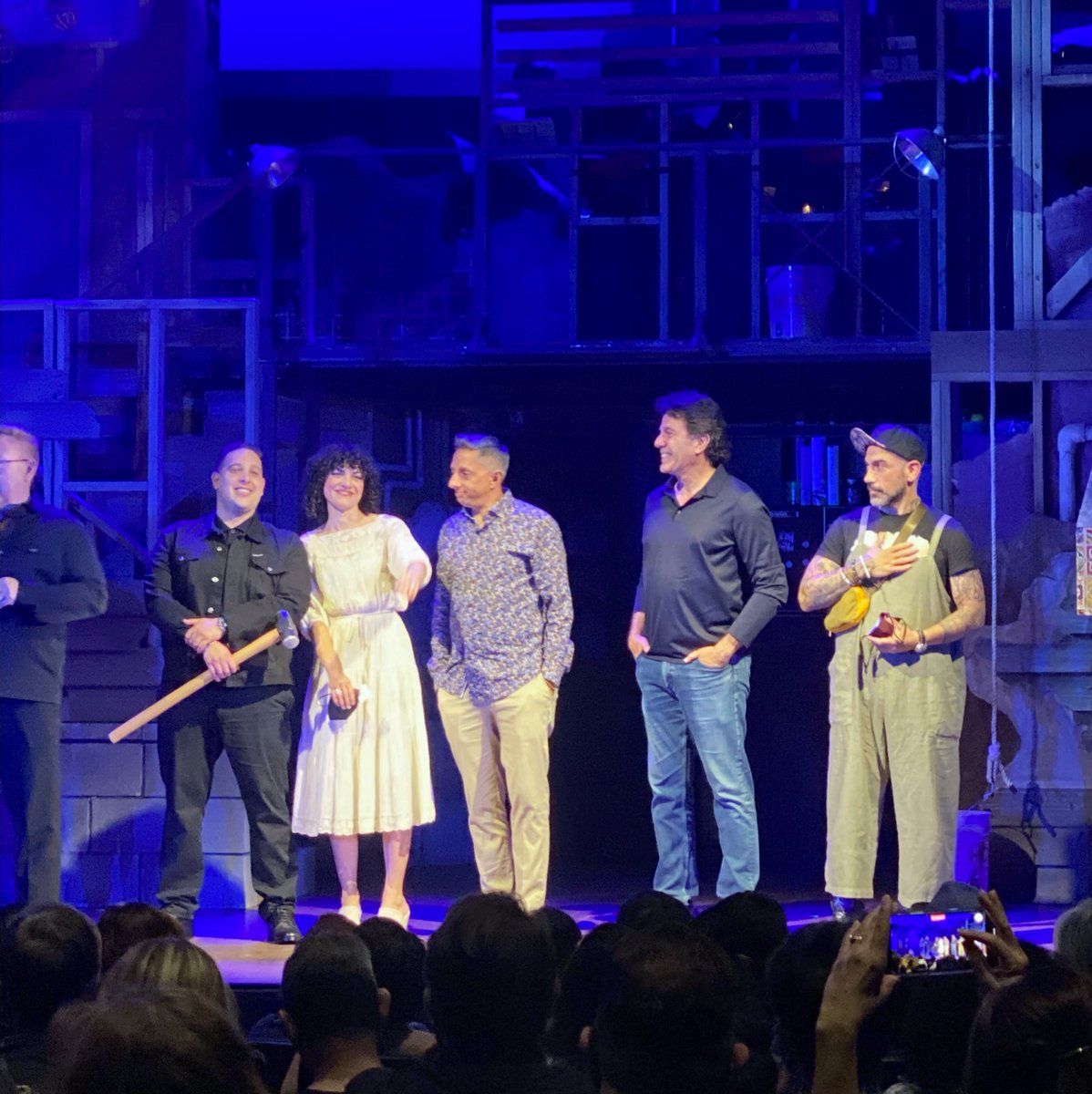 ¡Hasta proximo <a href="/AmericanoBway/">¡Americano! A New Musical</a>!! On to the next chapter 🥰🎶🎭 Mil gracias 🥹🥹🥹 #FightChoreographer #Creatives #Producers #OffBroadway #RepresentationMatters #SiSePuede #WePaveTheWay🖤🤎