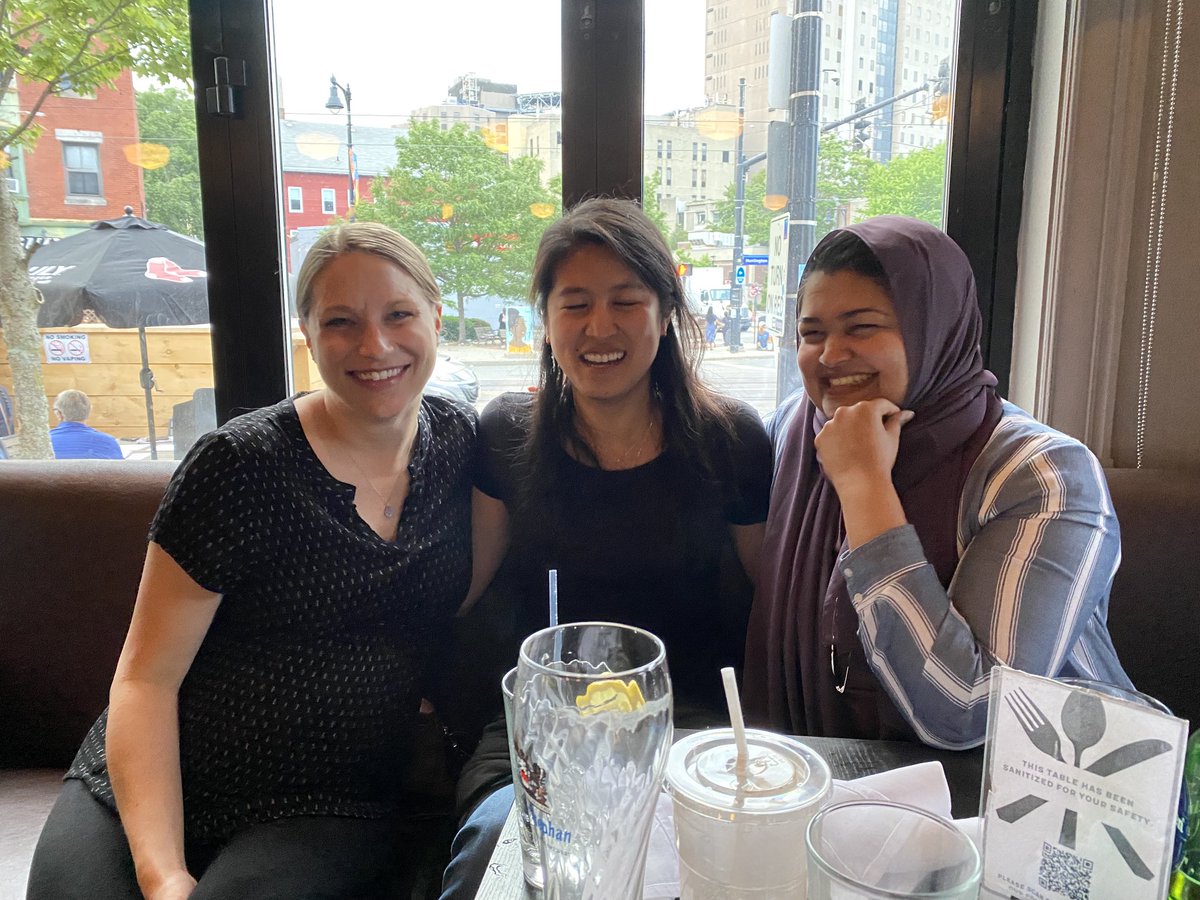 Last Mission Thursday with the ladies of the graduating Chief Class of 2022- all of us started as interns and it’s amazing to be finishing the journey together! ⁦@BrighamSurgery⁩ #BrighamTrained #ILookLikeASurgeon