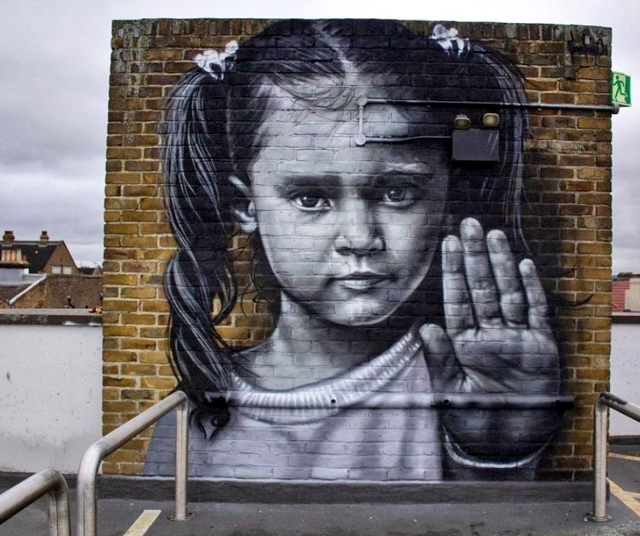 LatAmTravelist's tweet photo. #Salvadoran artist Abraham Osorio has been brightening up London's walls with his vibrant &amp; socially-engaged #streetart in Shoreditch, Allen Gardens &amp; Penge.
Check out his artwork on Insta:
https://t.co/4hByH9yloH

#ElSalvadorArt #ElSalvadorinLondon
#VisitElSalvador #ElSalvador https://t.co/4GcLsPoY7B