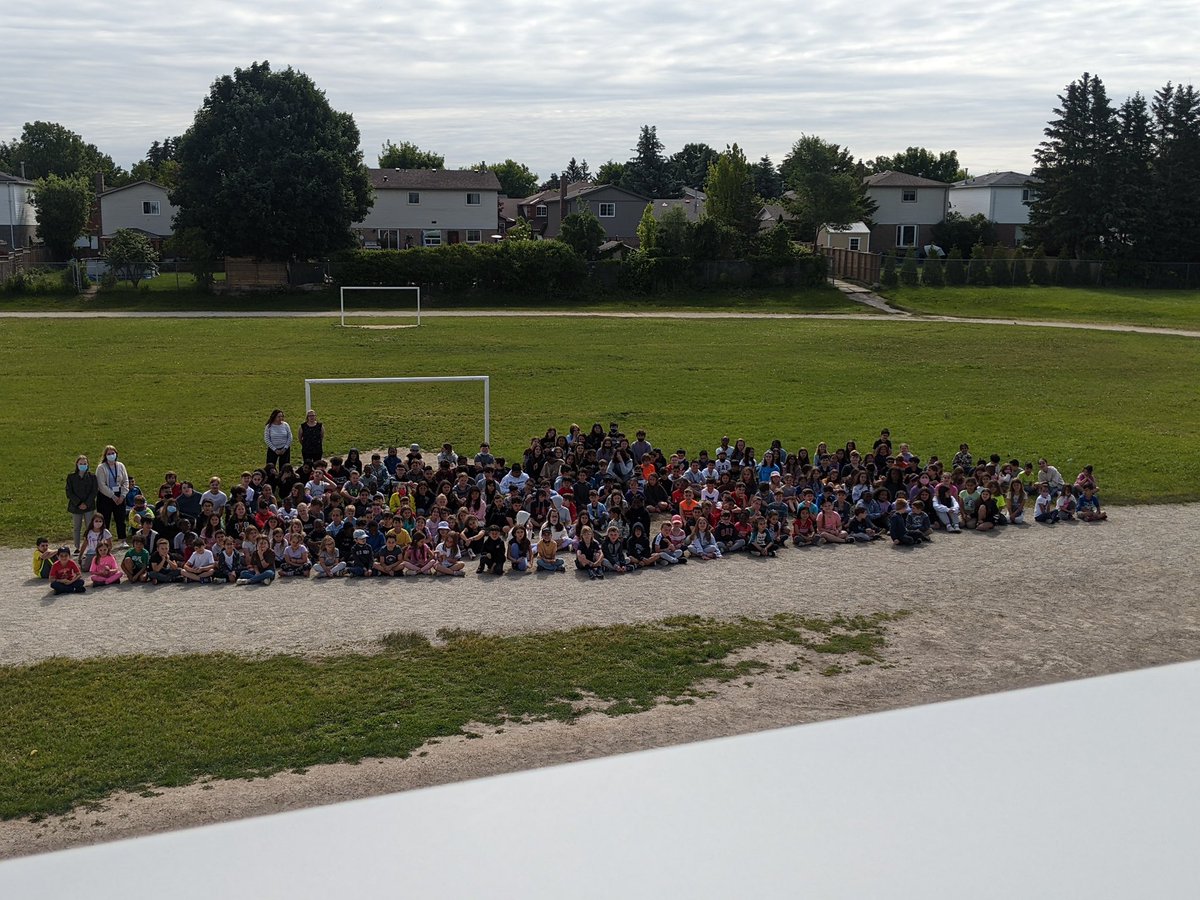 SMCDSB_FFX's tweet photo. Congratulations to the FFX running team. These students run each day before classes start. Special shout out goes to Josh and Carter for running over 53 laps last week. https://t.co/9c1RMx0dvm