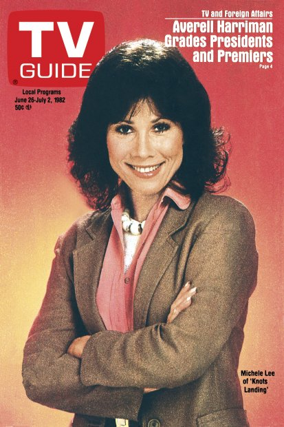 Wrestle40's tweet photo. On newsstands everywhere now! 📚 #OnThisDay
🎖️ @TIME #TheSpoilsOfWar
🎾 @SInow @TomWatsonPGA
📺 @TVGuide @The_MicheleLee
🛸 @People #ET https://t.co/AmcrGYhrer