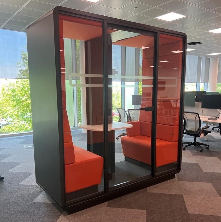 x4 Office tweet media