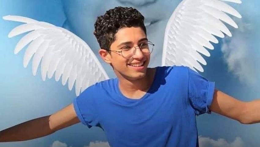 بعد اللي حصل النهارده ادعوا بالرحمة لمحمود البنا لأنه الولد اللي دفع عمره عشان كان بيدافع عن بنت يمكن نصيبه من الدعاء يتعاد تاني النهارده وربنا يرحمك يا نيرة يارب ويصبر اهلك.