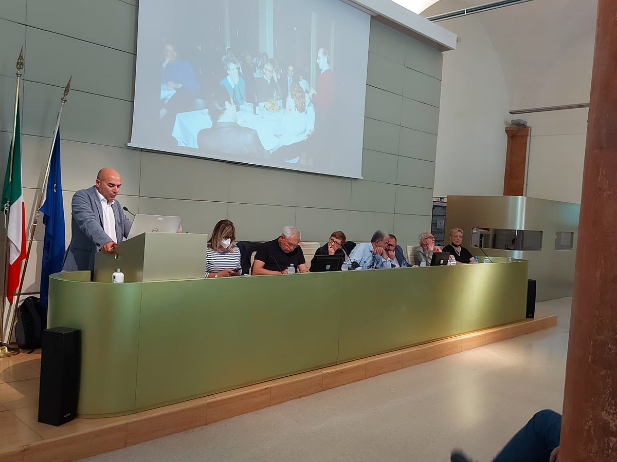 fnpcisler's tweet photo. #20giugno #ReggioEmilia @roberto_pezzani partecipa alla presentazione del libro "Sapere Libertà Mondo": un ricordo della figura dello straordinario sindacalista Cisl Pippo Morelli #contrattazione #150ore #formazione @FnpCisl @Cisl_ER #FimCisl https://t.co/QLbjYAH8Q2