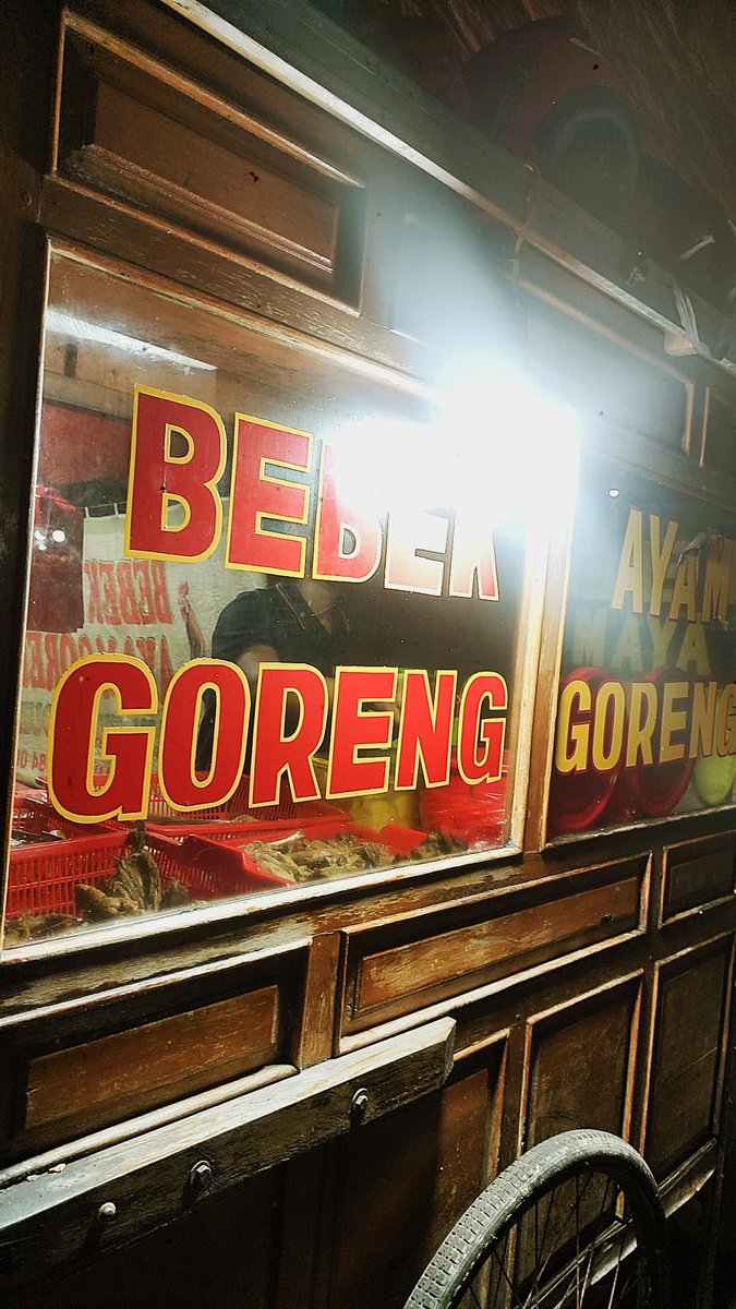 anggreinyitink's tweet photo. Bagaimana ku menolak, jika dirimu sungguh sangat memikat https://t.co/UZlCEvmPKF