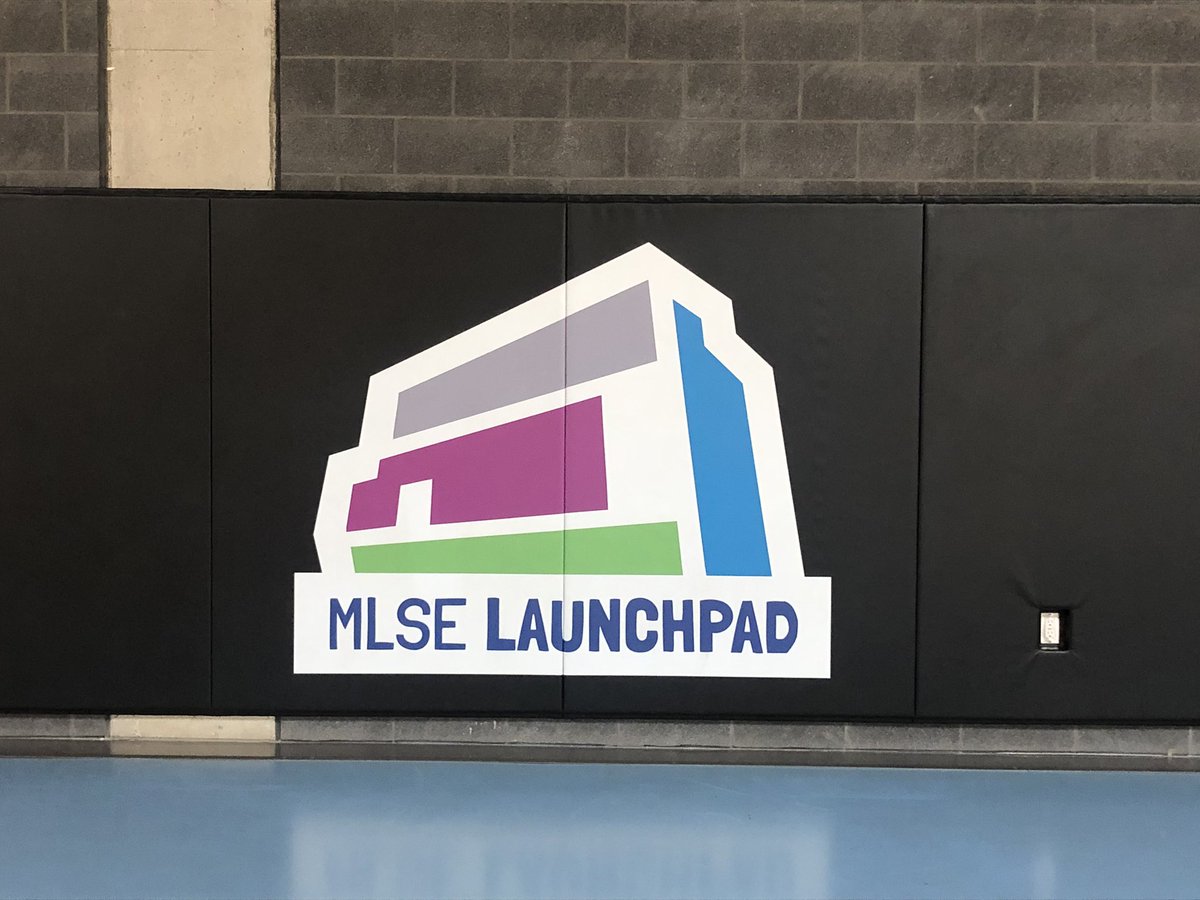 jarvistdsb's tweet photo. Empowering our Bulldogs @MLSELaunchPad for an Empower HER event! So great to be back!!! Today’s event explores the importance of relationships as a tool of growth, support, and opportunity. #senseofbelonging #support #influence #inspiration #developingconfidence https://t.co/cph4YYfEen