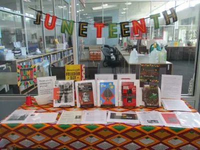 RAILSLibraries's tweet photo. An academic library takes the lead in promoting the importance and understanding of #Juneteenth! 

Thank you Russ Iwami from National University of Health Sciences for sharing how your library is celebrating in this new #MyLibraryIs blog post. Learn more: https://t.co/dE4JS66ziL https://t.co/Cv7ti98Bp8