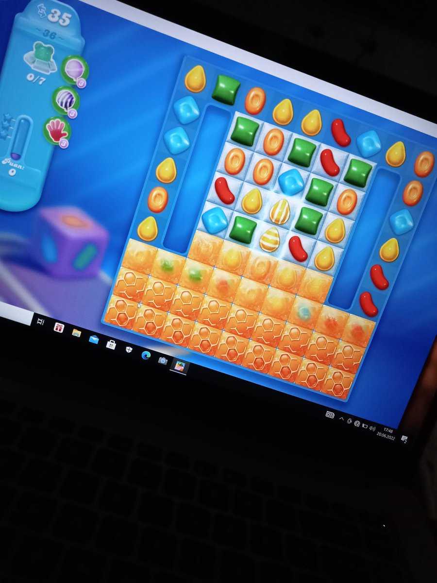 Demek ki can sıkıntısının son noktası burası.. bilgisayardan candy crush soda oynamak 😒 Allah'ım al canımı