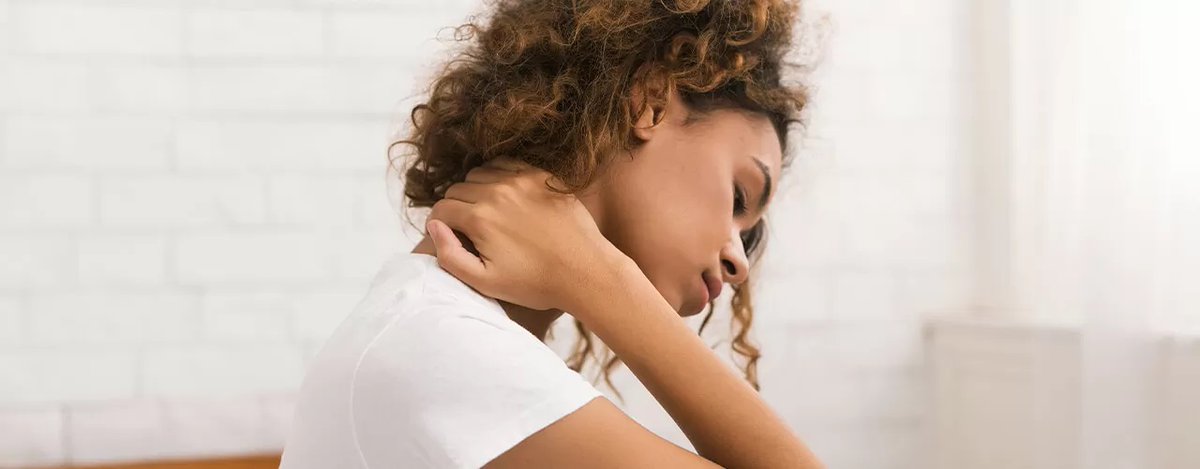 If you’re dealing with neck pain, you’re not alone. Physiotherapy is here to help you find relief from your pain. Read our blog to learn more!
 
Contact The Running Physio today for more! 📲⤵️
1l.ink/2CBXZMM
#TheRunningPhysio #Physiotherapy #NeckPain